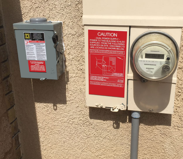 PV inverter/disconnect labeling